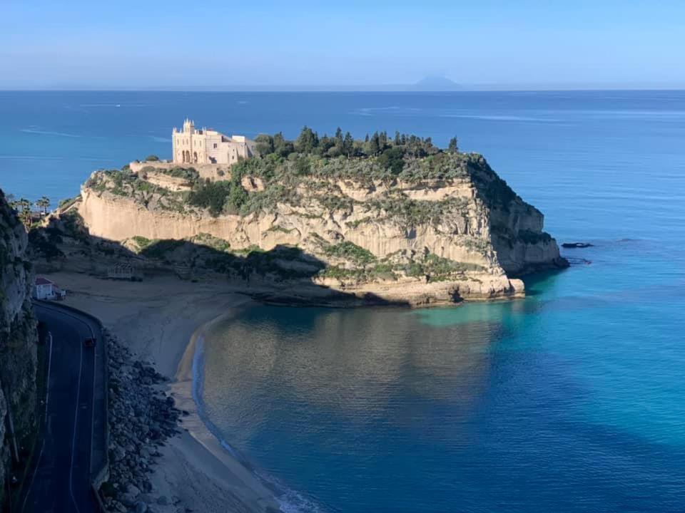 Terrazza Sabine Accomodation Tropea Bagian luar foto